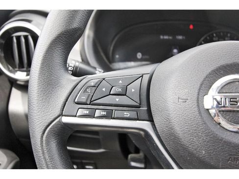 Used 2021 Nissan Kicks SV FWD image 18