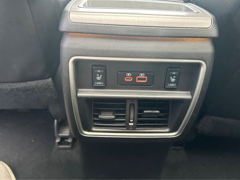 Used 2020 Nissan Murano SL w/ Moonroof Package image 26