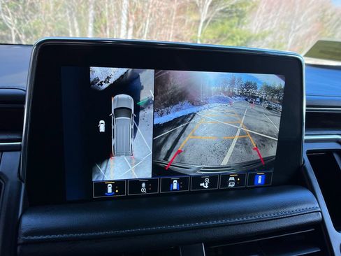 Used 2024 Chevrolet Tahoe LT w/ Luxury Package image 18