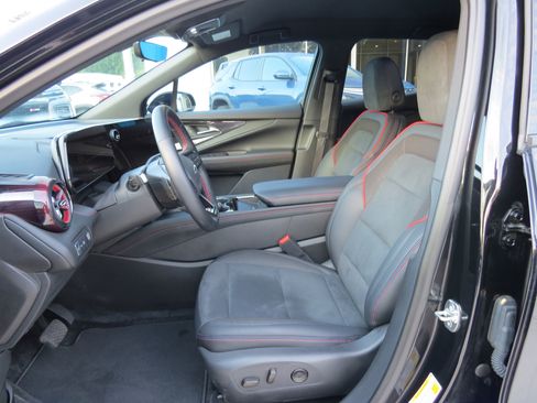 Used 2024 Chevrolet Blazer EV RS image 13