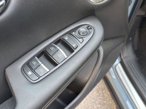 Used 2023 INFINITI QX50 Sport image 29