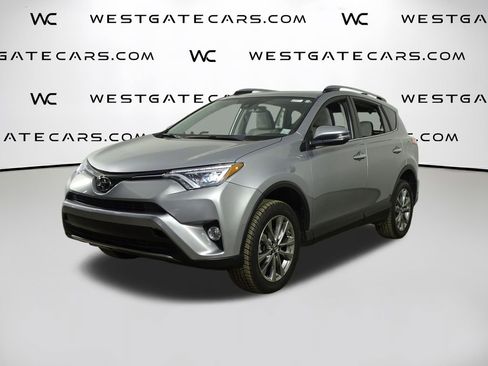 Used 2018 Toyota RAV4 Limited image 1