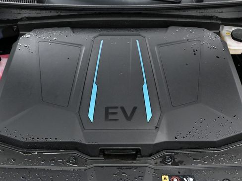 Used 2022 Hyundai Ioniq 5 SE image 38