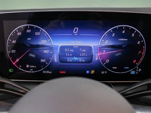 Used 2025 Mercedes-Benz GLC 300 GLC 300 image 20