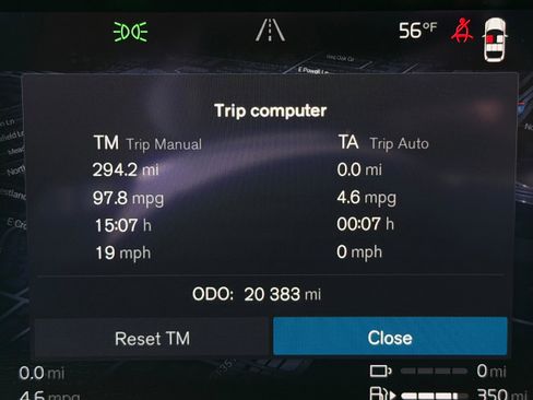 Certified 2023 Volvo XC60 T8 Ultimate w/ Climate Package image 19