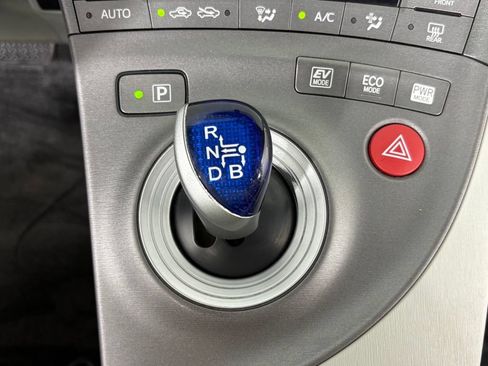 Used 2014 Toyota Prius Four FWD image 23