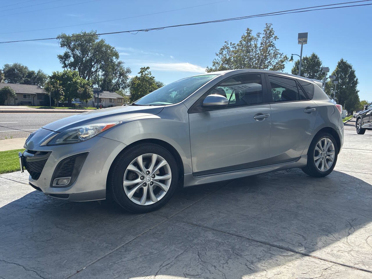 Used 2011 MAZDA MAZDA3 s Sport w/ Tech Pkg FWD image 4