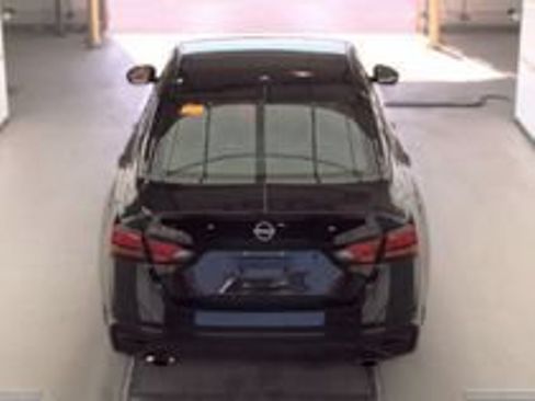 Used 2025 Nissan Altima 2.5 SR FWD image 19