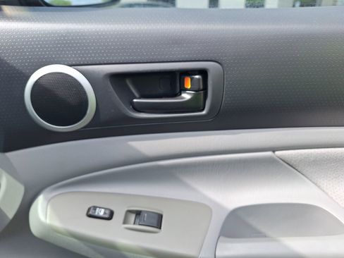 Used 2011 Toyota Tacoma w/ TRD Off-Road Pkg w/JBL Audio image 35