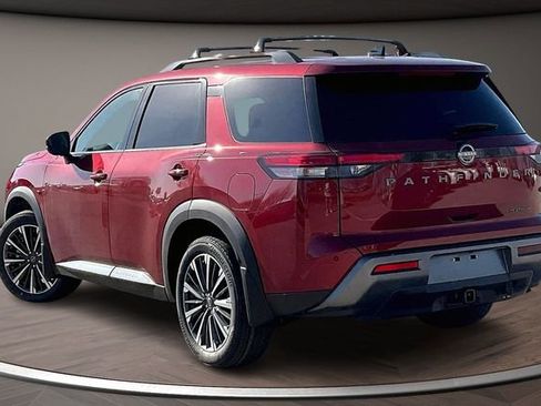 New 2026 Nissan Pathfinder Platinum w/ Cargo Package FWD image 3