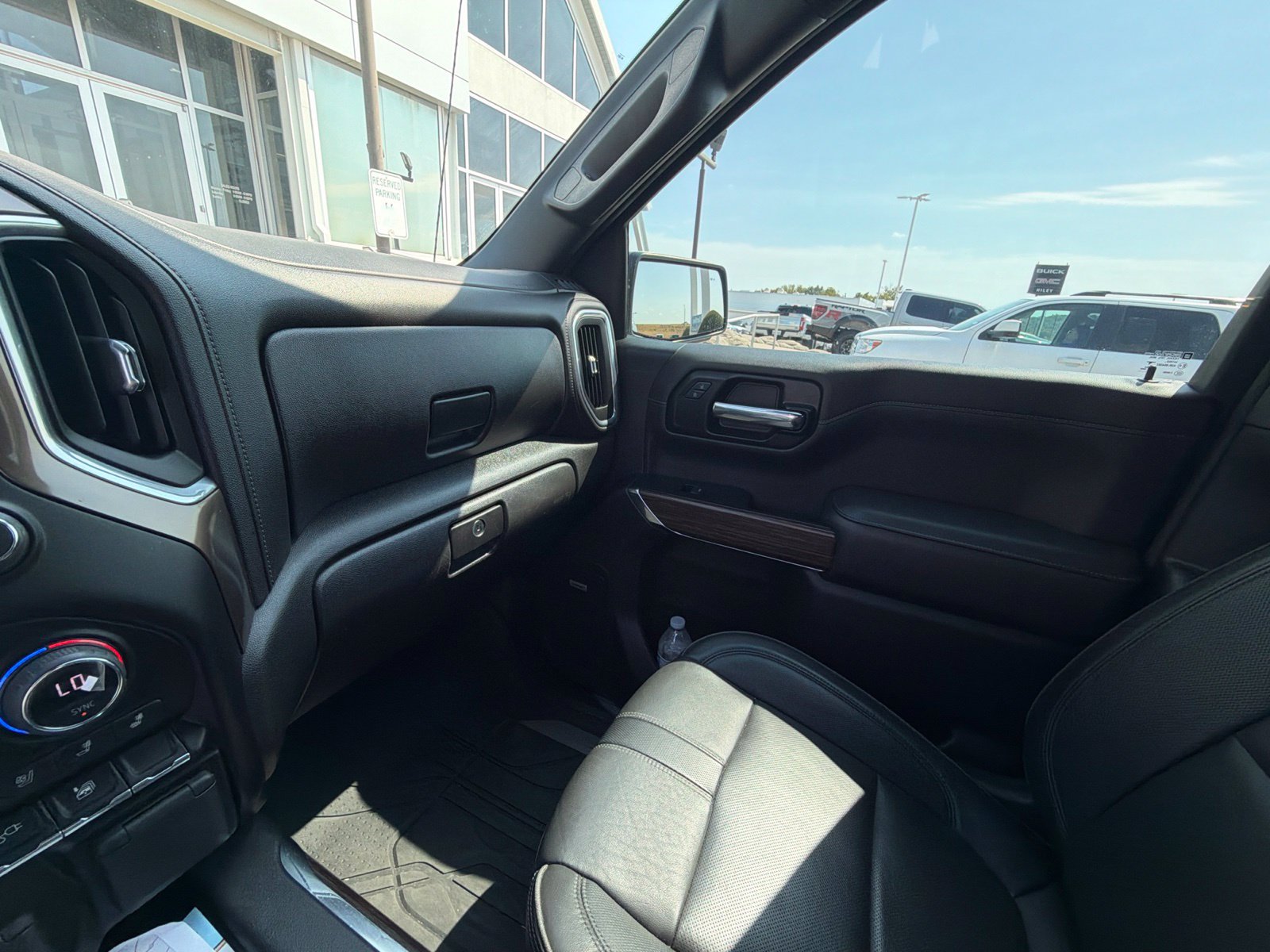 Used 2021 Chevrolet Silverado 1500 High Country AWD/4WD image 9