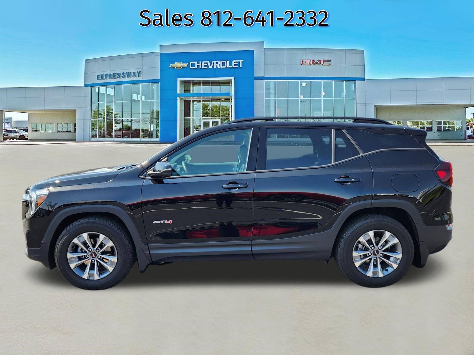 Used 2024 GMC Terrain AT4 w/ Infotainment Package II AWD/4WD image 4