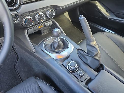 Used 2023 MAZDA MX-5 Miata Grand Touring w/ Weather Package image 23