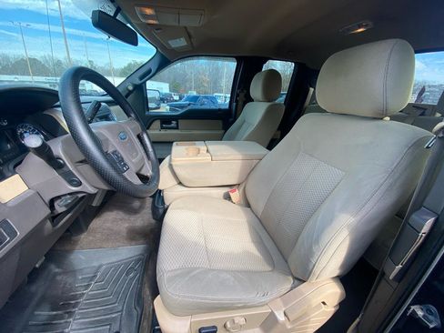 Used 2014 Ford F150 XLT w/ XLT Chrome Package image 11