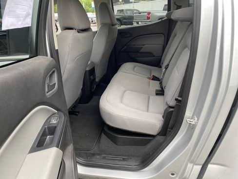 Used 2019 Chevrolet Colorado W/T w/ WT Convenience Package AWD/4WD image 12