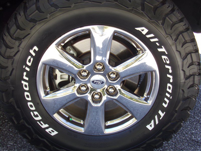 Used 2019 Ford F150 XLT w/ Equipment Group 302A Luxury AWD/4WD image 18