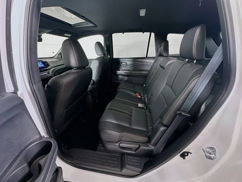 Used 2023 Honda Passport TrailSport image 27