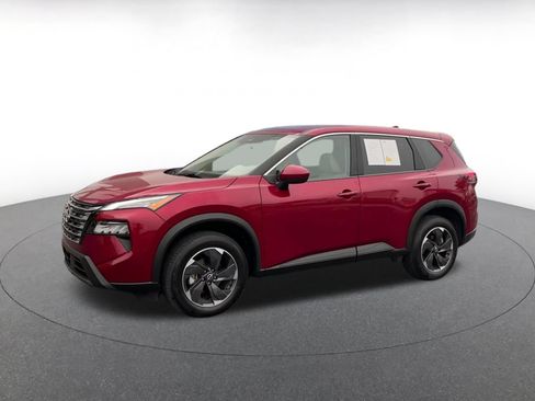 Used 2025 Nissan Rogue SV AWD/4WD image 8