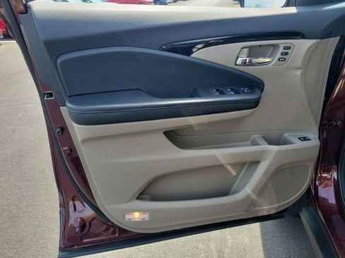Used 2022 Honda Pilot Touring image 38