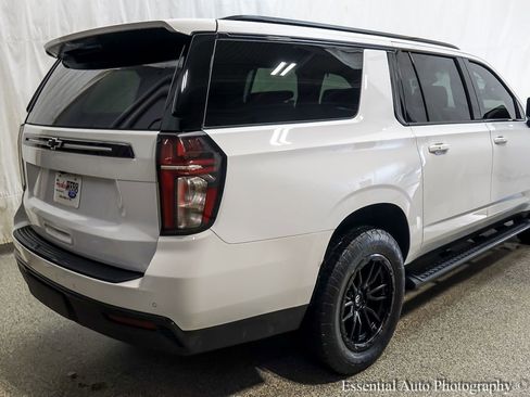 Used 2023 Chevrolet Suburban Z71 w/ Z71 Off-Road Package AWD/4WD image 8