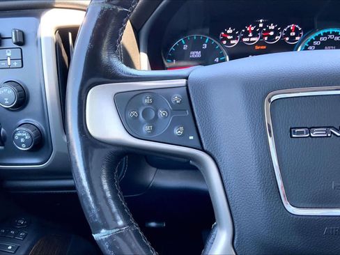 Used 2018 GMC Sierra 2500 Denali w/ Duramax Plus Package AWD/4WD image 22