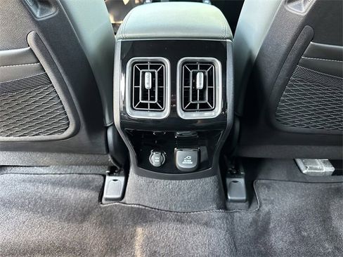 Used 2024 Kia Sorento SX Prestige w/ Sage Leather Package image 14