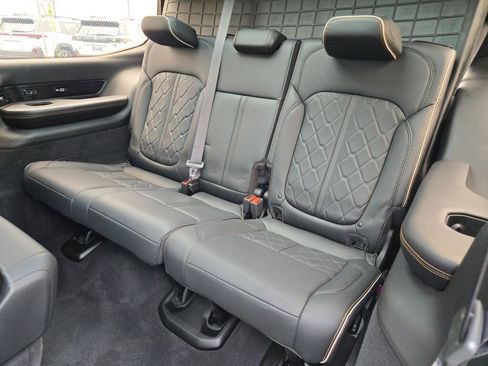 Used 2023 Jeep Grand Wagoneer Series III w/ Rear Seat Video Group 1 AWD/4WD image 19