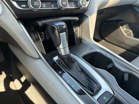 Used 2018 Honda Accord EX-L image 24