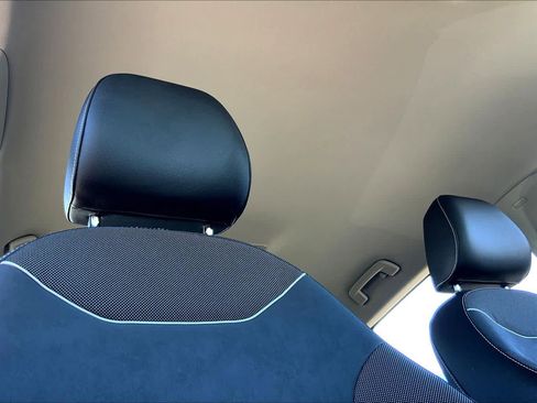 Used 2023 Volkswagen Taos SE image 14