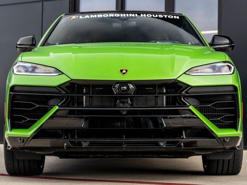 Used 2025 Lamborghini Urus SE image 4