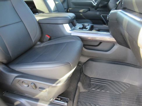 Used 2024 Chevrolet Silverado 2500 LTZ w/ LTZ Plus Package image 11