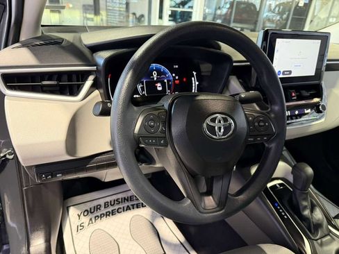 Used 2026 Toyota Corolla LE image 28