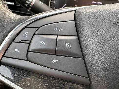 Used 2023 Cadillac XT5 Premium Luxury image 17