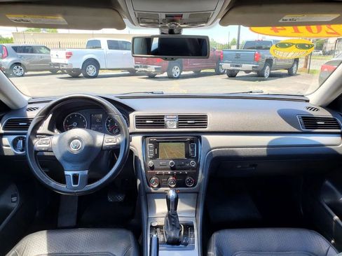 Used 2014 Volkswagen Passat 1.8T SE image 13
