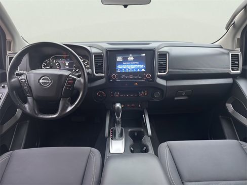 Used 2023 Nissan Frontier SV w/ SV Convenience Package image 12