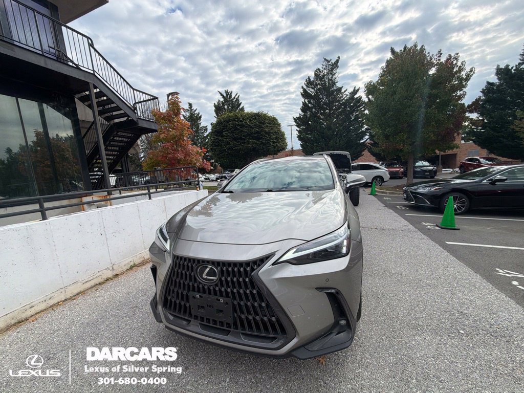 Used 2024 Lexus NX 250 FWD image 1