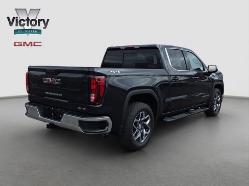 New 2026 GMC Sierra 1500 SLE w/ Preferred Package AWD/4WD image 17