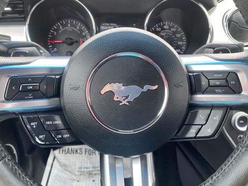 Used 2015 Ford Mustang Premium image 24