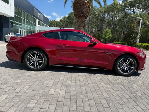 Used 2017 Ford Mustang GT Premium w/ Equipment Group 401A image 5