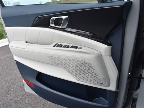 New 2026 Kia Carnival SX Prestige image 38