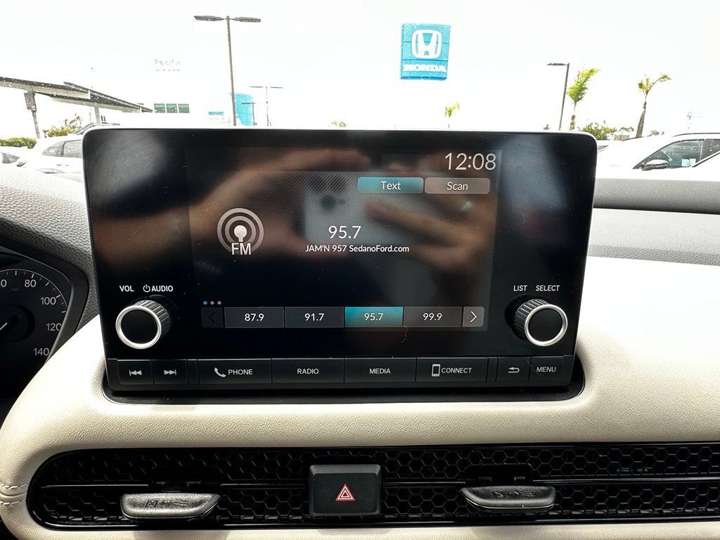 Used 2024 Honda HR-V LX image 26