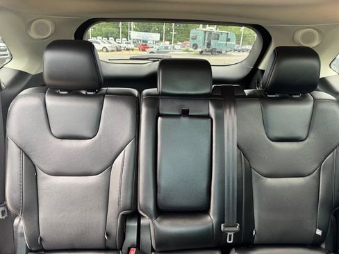 Used 2022 Ford Edge Titanium w/ Equipment Group 301A AWD/4WD image 9