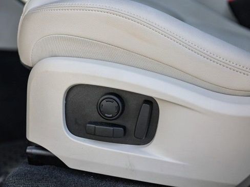 Used 2024 Jaguar F-PACE R-Dynamic S image 23