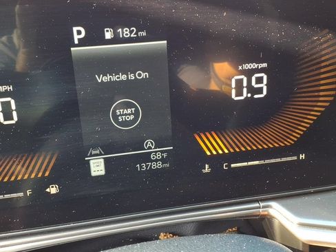 Used 2025 Kia Sorento S w/ Panoramic Sunroof Package FWD image 21