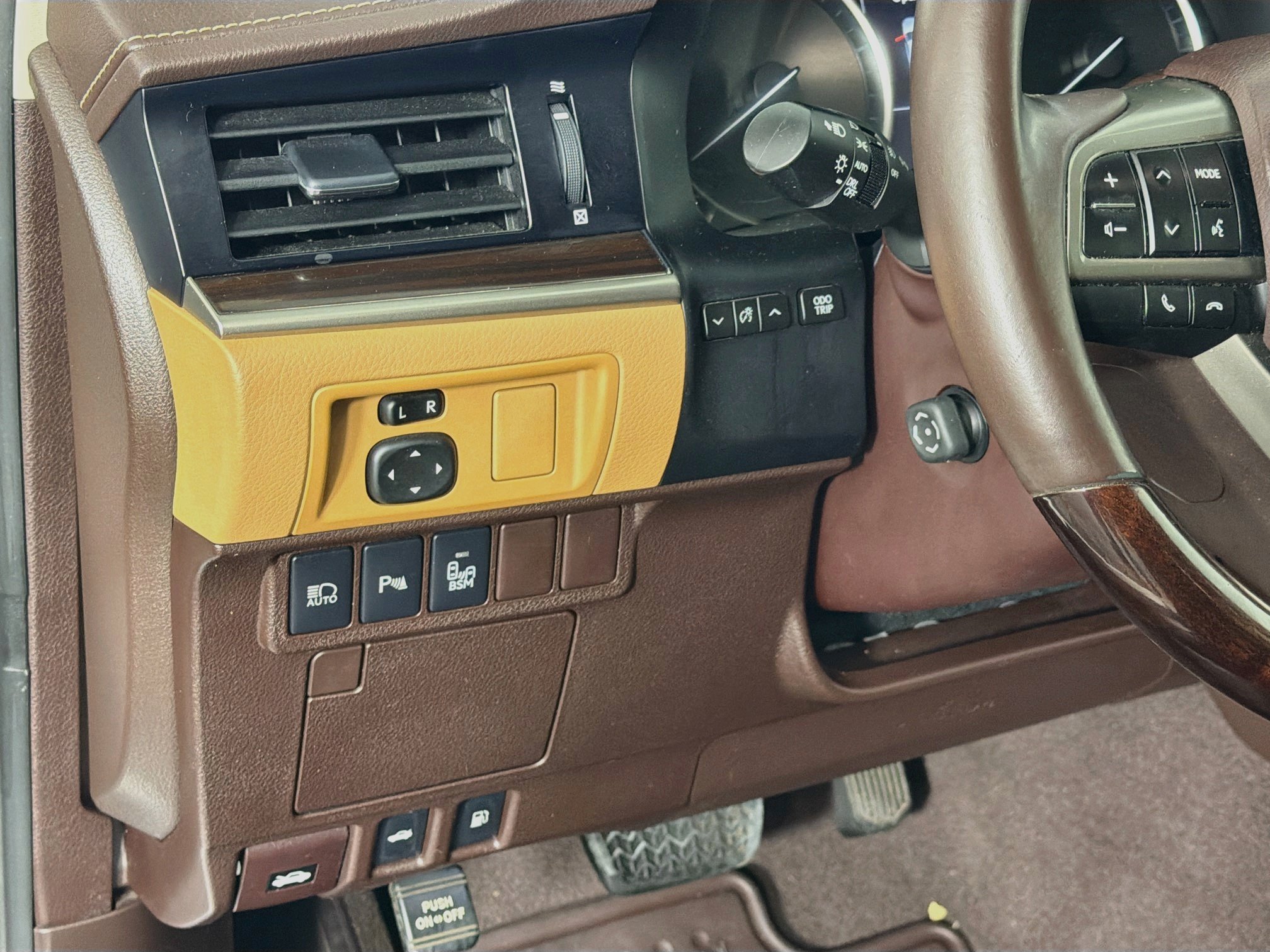 Used 2018 Lexus ES 350 w/ Navigation System Package FWD image 17