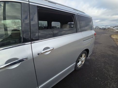 Used 2015 Nissan Quest SL image 17