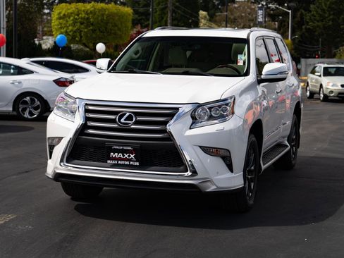 Used 2018 Lexus GX 460 Premium AWD/4WD image 4