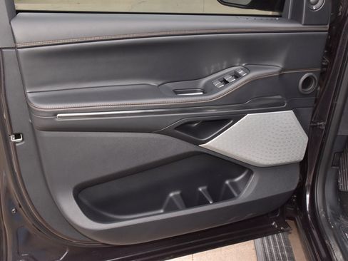 New 2026 Lincoln Navigator Black Label image 40