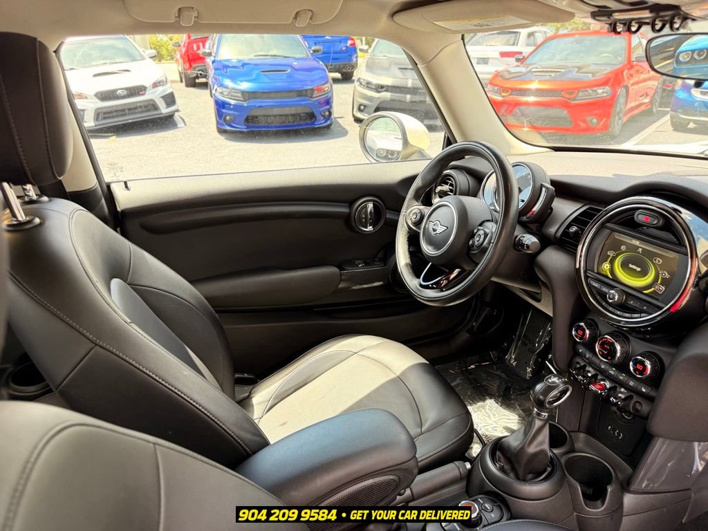 Used 2018 MINI Cooper 2-Door Hardtop FWD image 27