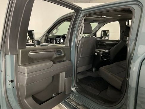 Used 2025 Chevrolet Silverado 2500 LTZ w/ LTZ Convenience Package image 35